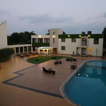 Neel'S City Resort Rajkot Exterior photo