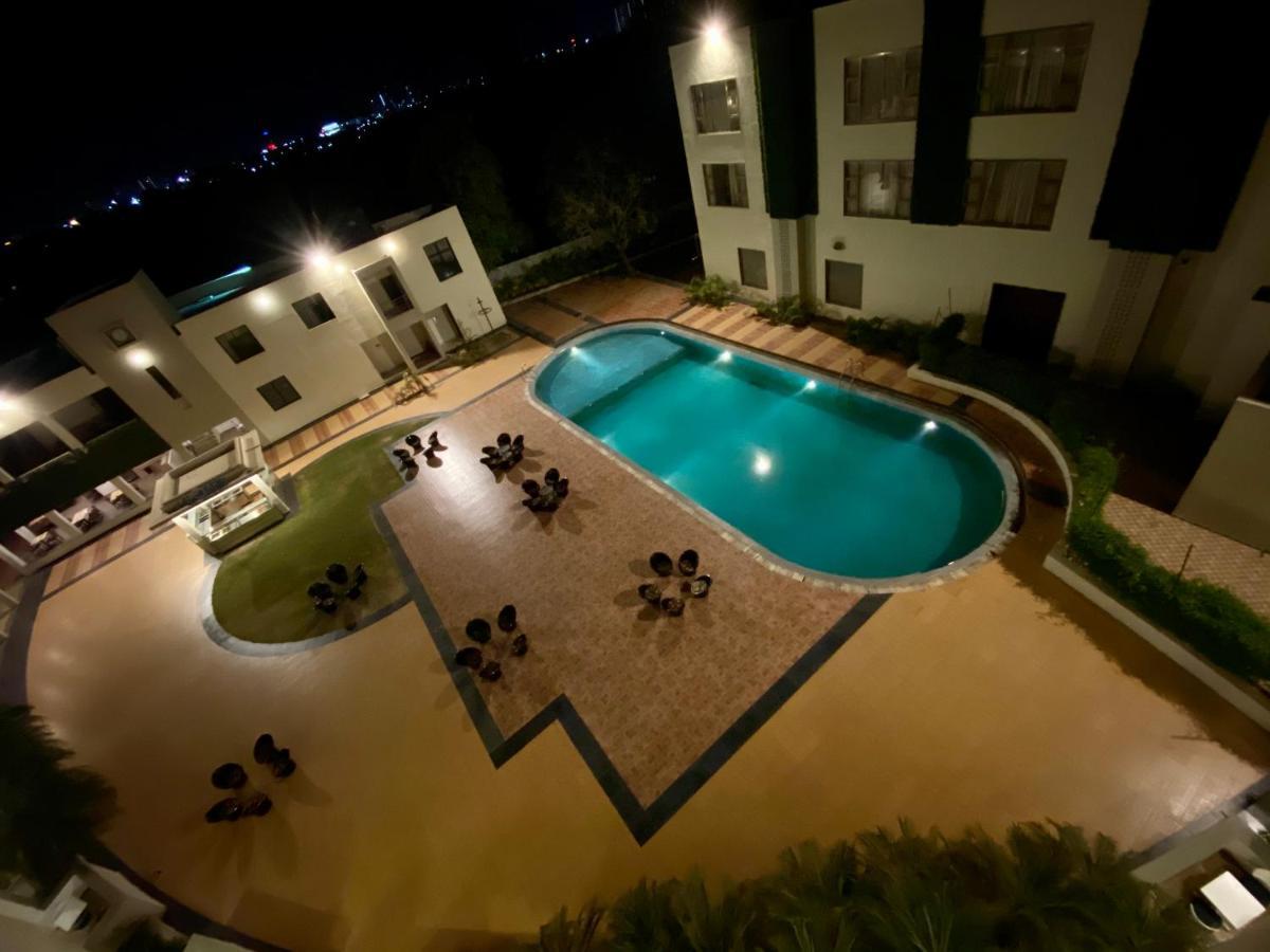 Neel'S City Resort Rajkot Exterior photo