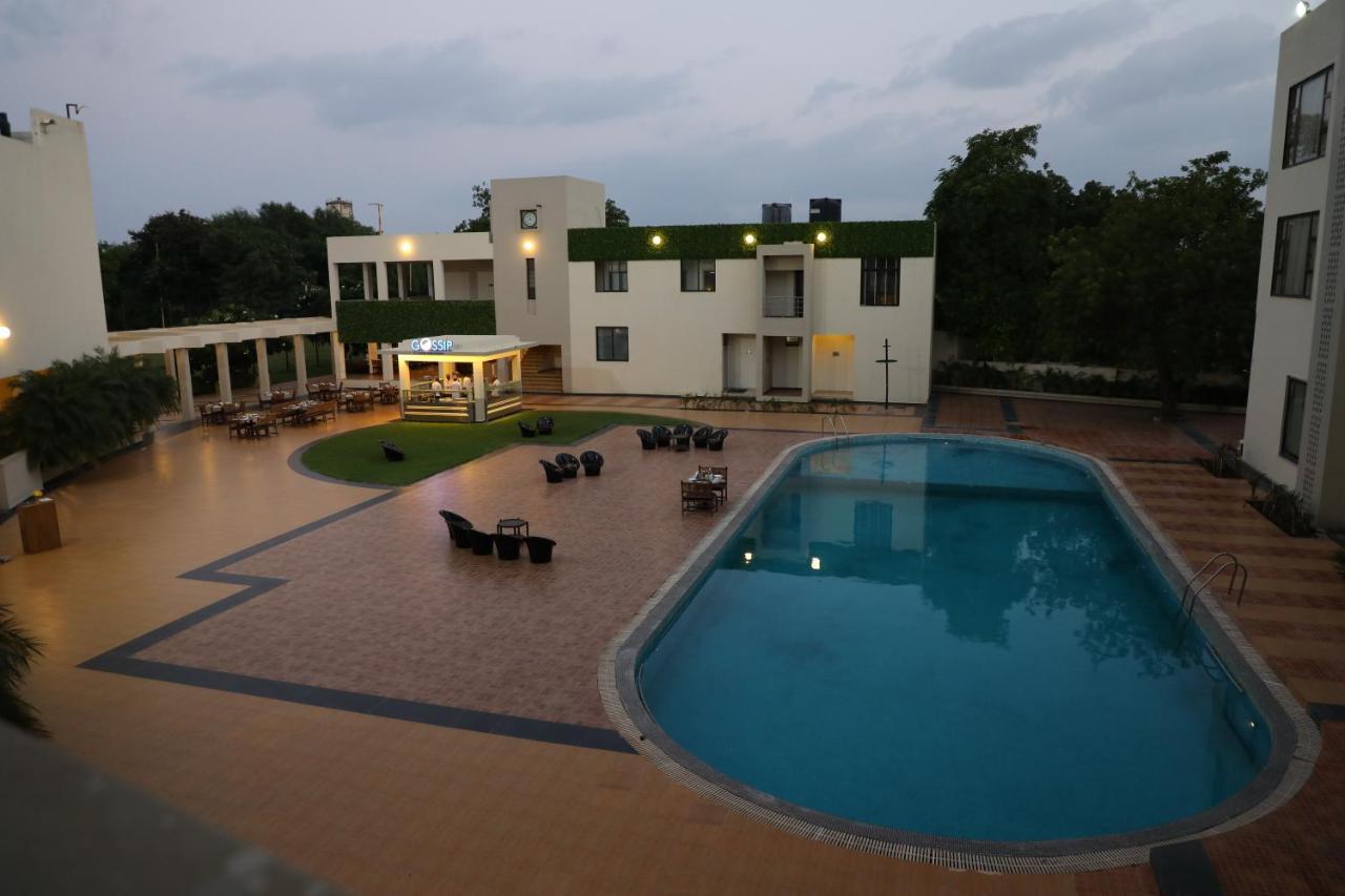 Neel'S City Resort Rajkot Exterior photo