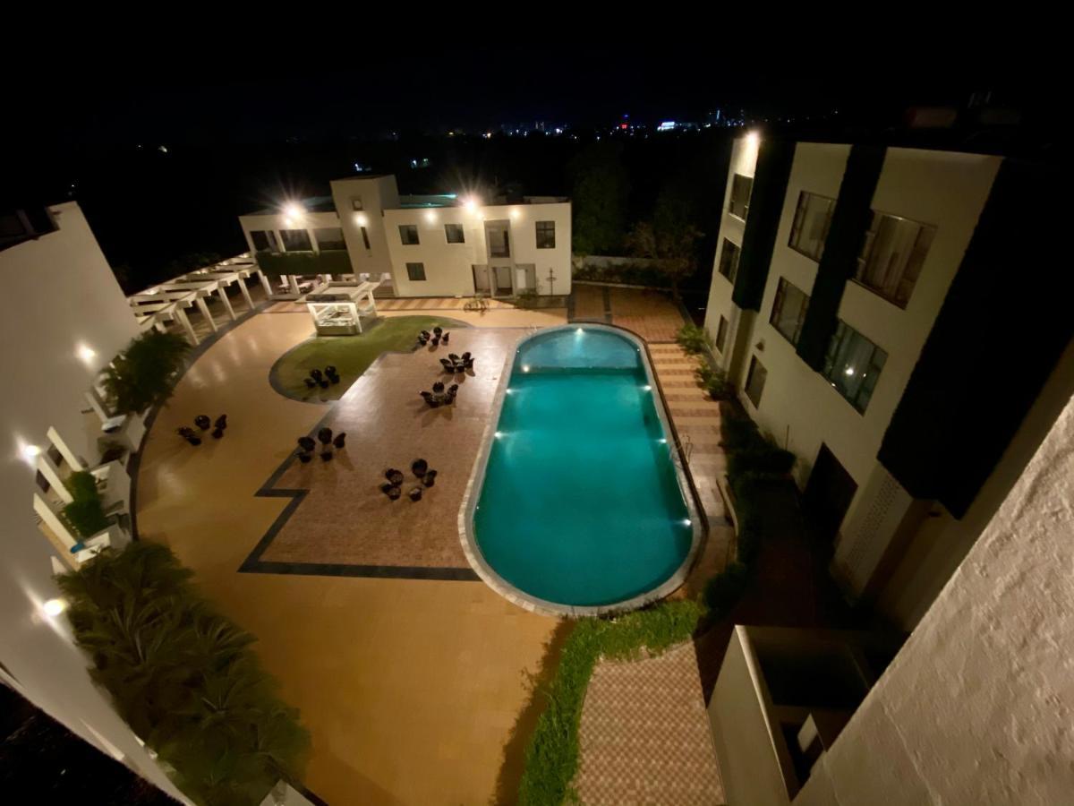 Neel'S City Resort Rajkot Exterior photo